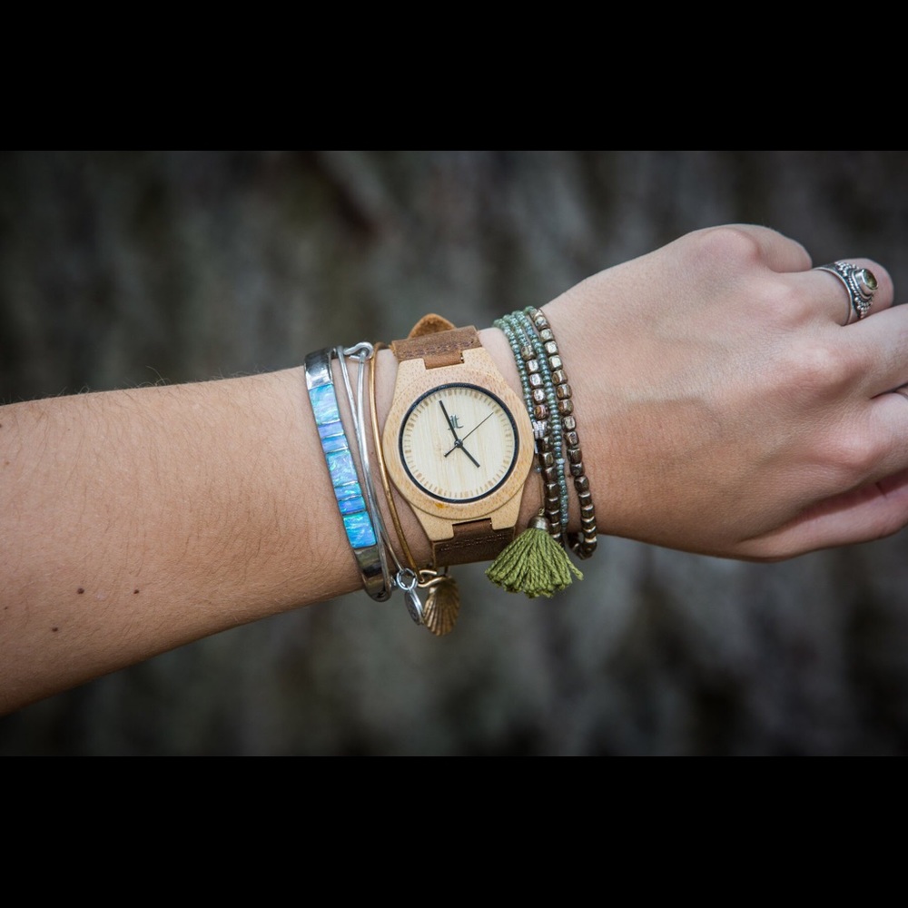 Women’s Stylish Wooden Watches